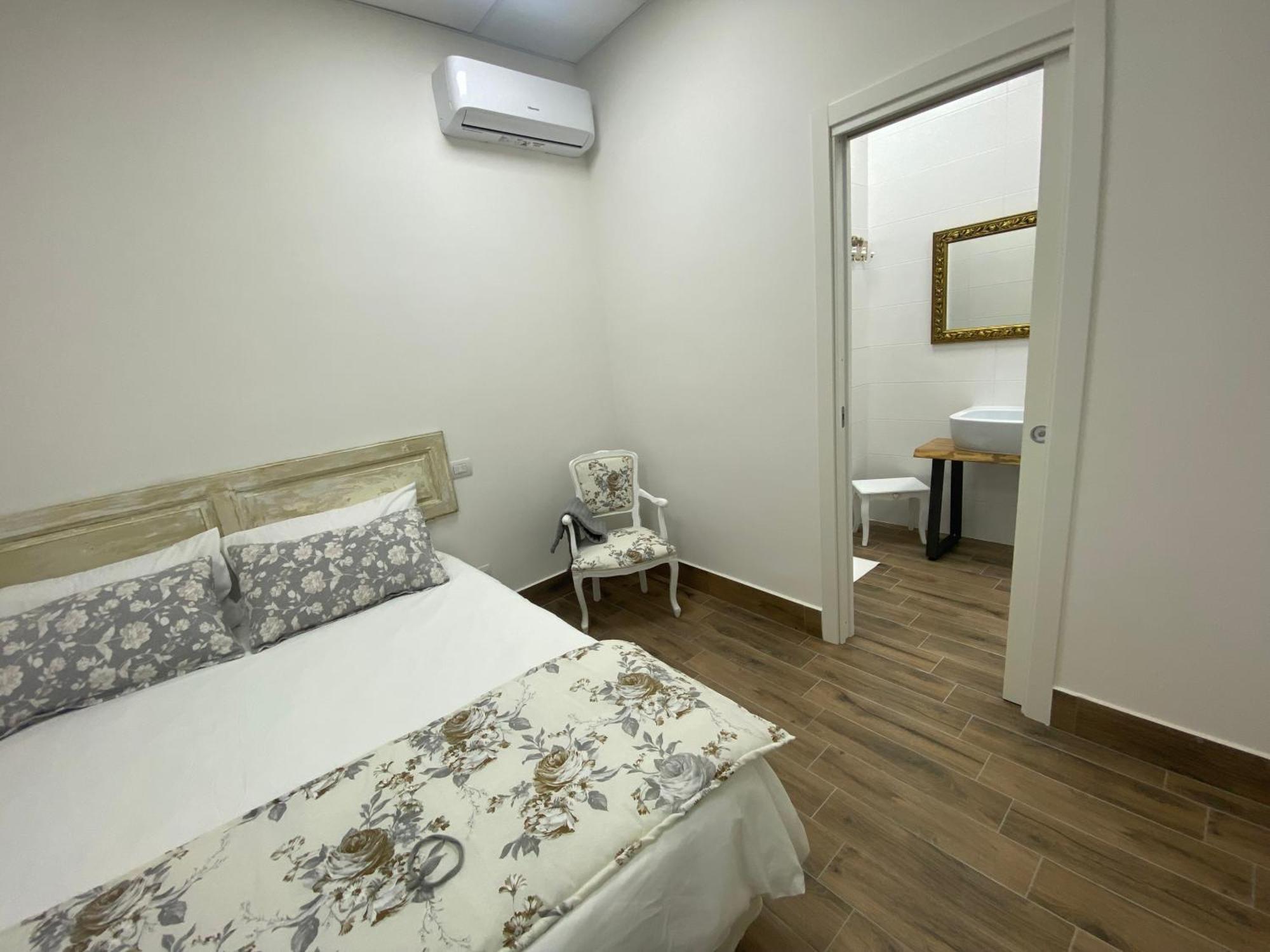 La Suite Di Laura Neapel Exterior foto